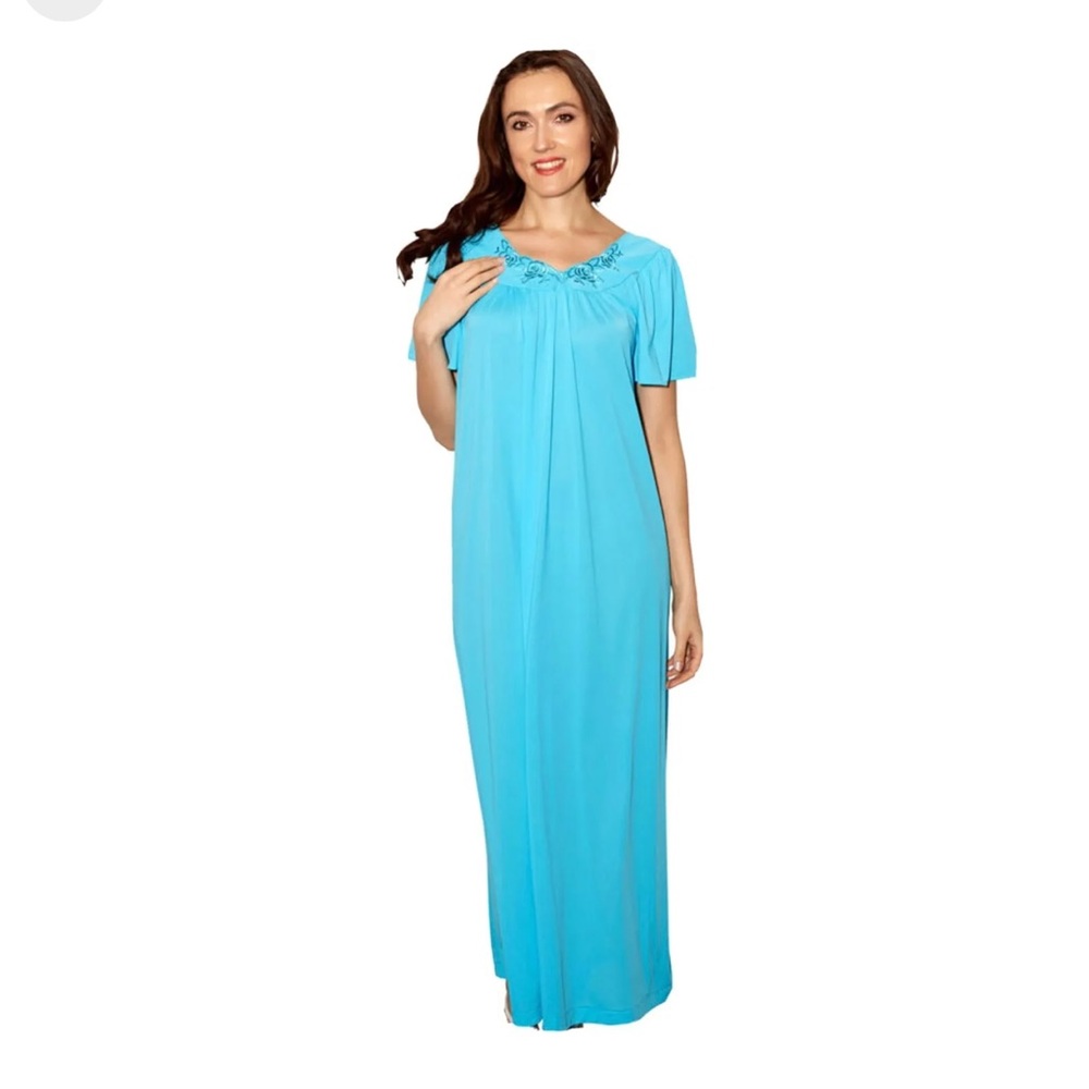 Shadowline Nightgown Petals Collection Turquoise Size Small NWOT